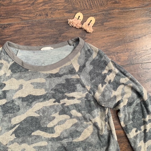 Camo pullover - Picture 2 of 3
